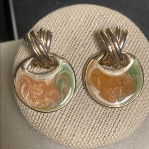 Elegant Gold and Green Vintage Swirl Earrings